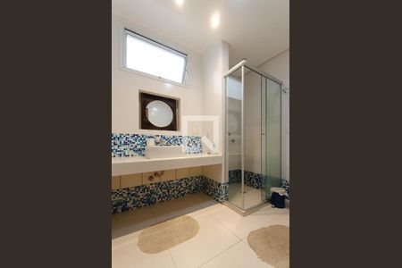 Casa à venda com 356m², 4 quartos e 4 vagasBanheiro da Suíte 3