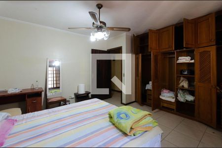 Casa à venda com 356m², 4 quartos e 4 vagasQuarto 1