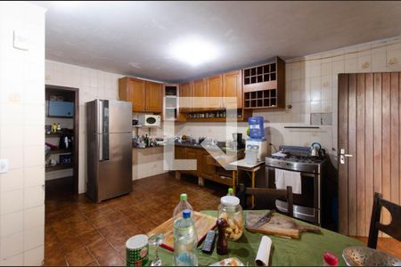 Casa à venda com 356m², 4 quartos e 4 vagasCozinha