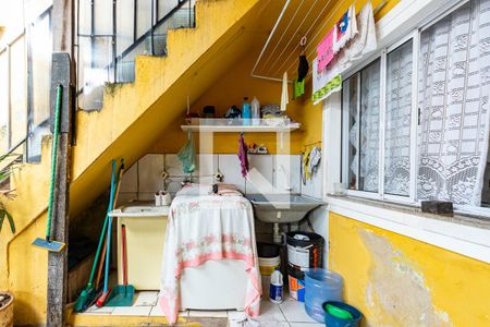 Casa à venda com 150m², 5 quartos e 4 vagasÁrea de serviço 