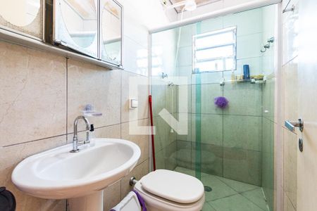 Casa à venda com 150m², 5 quartos e 4 vagasBanheiro 