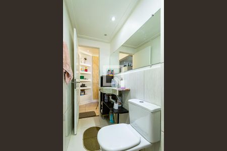 Lavabo  de casa à venda com 5 quartos, 150m² em Vila União (zona Leste), São Paulo