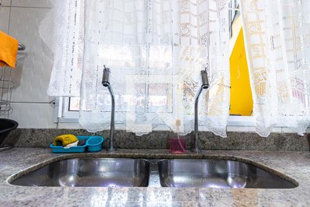 Casa à venda com 150m², 5 quartos e 4 vagasCozinha 