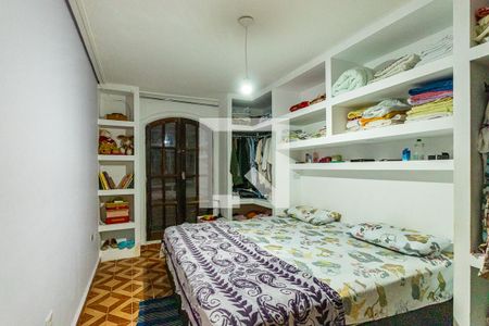 Casa à venda com 150m², 5 quartos e 4 vagasQuarto 1 casa 2