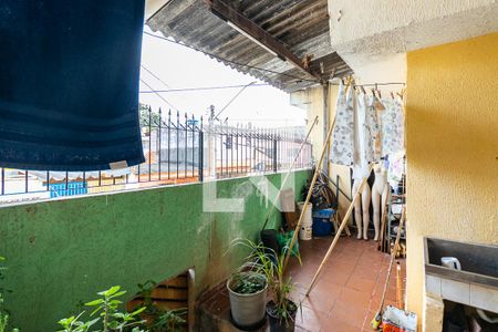 Casa à venda com 150m², 5 quartos e 4 vagasÁrea de serviço casa 2