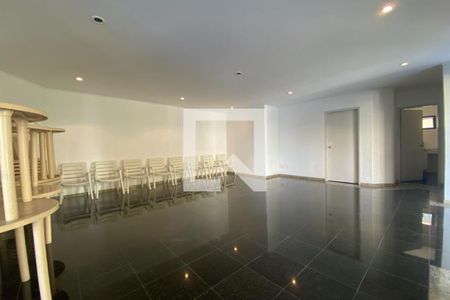 Apartamento à venda com 213m², 5 quartos e 4 vagas Apartamento à venda com 213m², 5 quartos e 4 vagasÁrea comum - Salão de festas