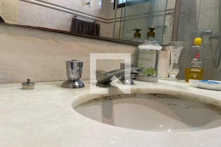 Apartamento à venda com 213m², 5 quartos e 4 vagas Apartamento à venda com 213m², 5 quartos e 4 vagasBanheiro - Torneira