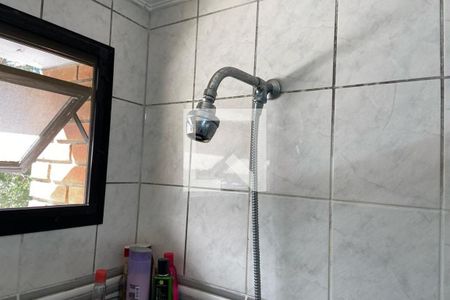 Apartamento à venda com 213m², 5 quartos e 4 vagas Apartamento à venda com 213m², 5 quartos e 4 vagasChuveiro