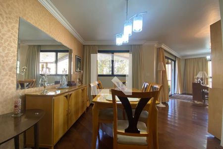 Apartamento à venda com 213m², 5 quartos e 4 vagas Apartamento à venda com 213m², 5 quartos e 4 vagasSala de Jantar