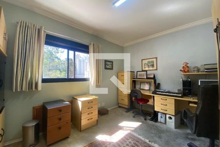 Apartamento à venda com 213m², 5 quartos e 4 vagas Apartamento à venda com 213m², 5 quartos e 4 vagasQuarto 3