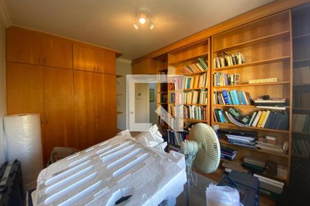 Apartamento à venda com 213m², 5 quartos e 4 vagas Apartamento à venda com 213m², 5 quartos e 4 vagasQuarto 4