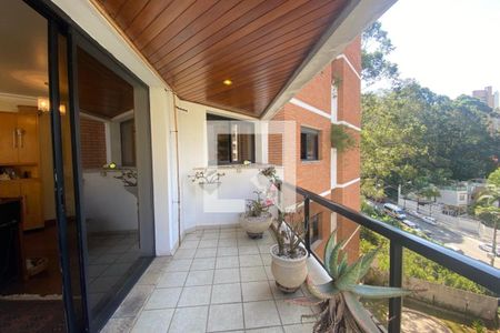 Apartamento à venda com 213m², 5 quartos e 4 vagas Apartamento à venda com 213m², 5 quartos e 4 vagasSacada