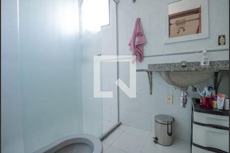 Casa à venda com 105m², 3 quartos e 2 vagasBanheiro 2