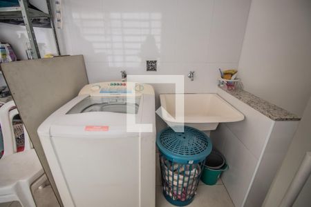 Casa à venda com 215m², 3 quartos e 3 vagasÁrea de Serviço