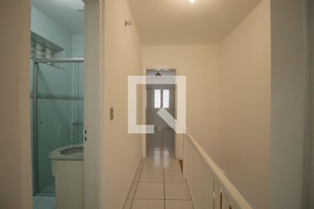 Casa à venda com 215m², 3 quartos e 3 vagasCorredor