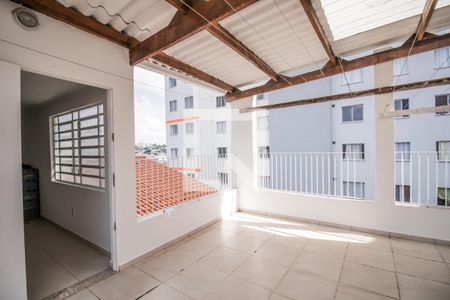 Casa à venda com 215m², 3 quartos e 3 vagasÁrea de Serviço