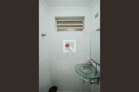 Casa à venda com 215m², 3 quartos e 3 vagasLavabo