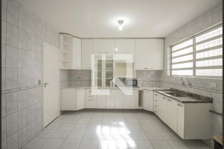 Casa à venda com 215m², 3 quartos e 3 vagasCozinha