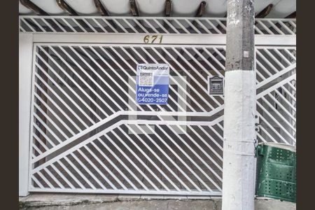 Casa à venda com 215m², 3 quartos e 3 vagasFachada