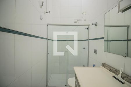 Casa à venda com 215m², 3 quartos e 3 vagasBanheiro 3 - Suíte 2