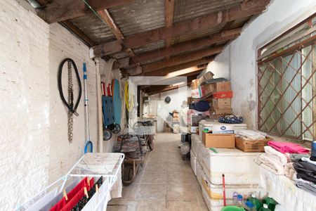 Casa à venda com 240m², 3 quartos e 3 vagasÁrea de Serviço