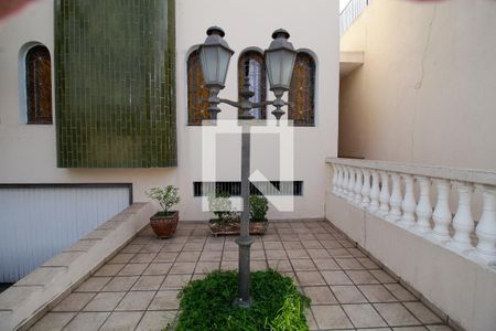 Casa à venda com 301m², 5 quartos e 5 vagasEntrada