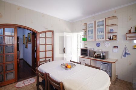 Casa à venda com 301m², 5 quartos e 5 vagasCozinha