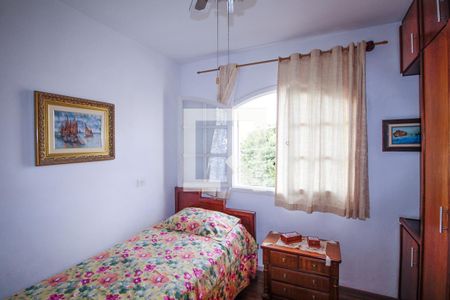 Casa à venda com 301m², 5 quartos e 5 vagasQuarto 2