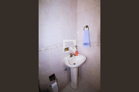 Casa à venda com 301m², 5 quartos e 5 vagasBanheiro 3