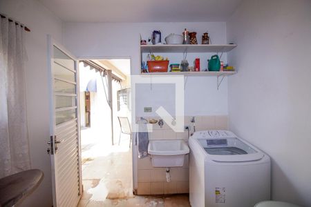 Casa à venda com 301m², 5 quartos e 5 vagasÁrea de Serviço