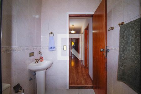 Casa à venda com 301m², 5 quartos e 5 vagasBanheiro 3