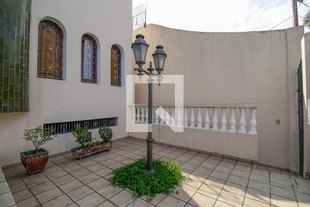 Casa à venda com 301m², 5 quartos e 5 vagasEntrada