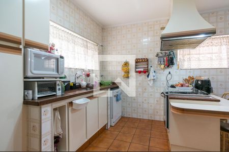 Casa à venda com 230m², 3 quartos e 4 vagas Casa à venda com 230m², 3 quartos e 4 vagasCozinha