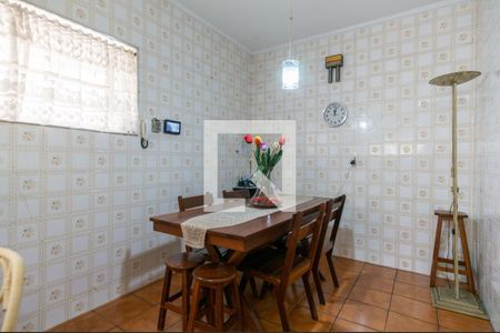 Casa à venda com 230m², 3 quartos e 4 vagas Casa à venda com 230m², 3 quartos e 4 vagasCopa