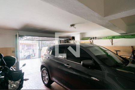 Casa à venda com 230m², 3 quartos e 4 vagas Casa à venda com 230m², 3 quartos e 4 vagasGaragem