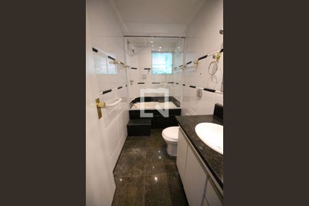 Apartamento à venda com 117m², 3 quartos e 2 vagasBanheiro Social