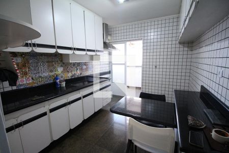 Apartamento à venda com 117m², 3 quartos e 2 vagasCozinha
