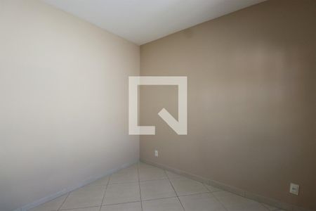Quarto de casa de condomínio para alugar com 2 quartos, 70m² em Bento Ribeiro, Rio de Janeiro