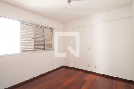 Apartamento para alugar com 140m², 3 quartos e 2 vagasQuarto 2