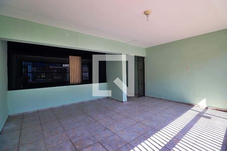 Casa à venda com 187m², 3 quartos e 2 vagasGaragem