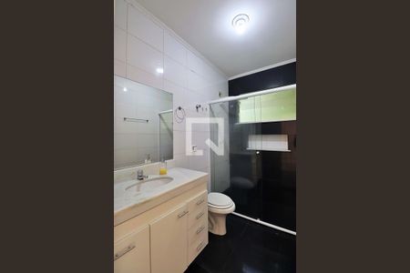 Casa à venda com 187m², 3 quartos e 2 vagasBanheiro da Suíte 2