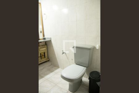 Casa à venda com 255m², 3 quartos e 3 vagasBanheiro Social