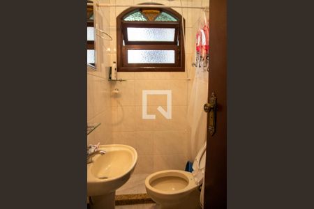 Casa à venda com 255m², 3 quartos e 3 vagasBanheiro do Quarto 2