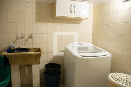 Casa à venda com 255m², 3 quartos e 3 vagasÁrea de Serviço