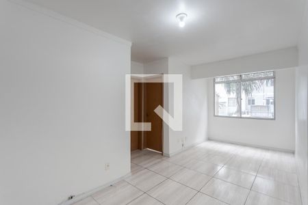 Sala de Apartamento com 2 quartos, 48m² Alto Petrópolis