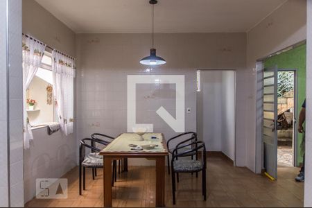 Casa à venda com 300m², 3 quartos e 4 vagas