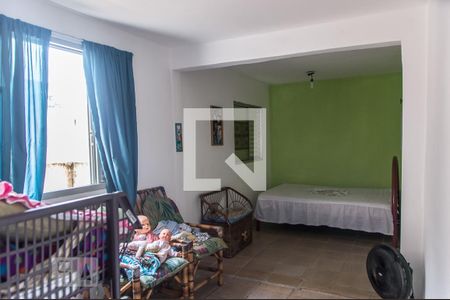 Casa à venda com 3 quartos, 300m² em Taboão, Diadema