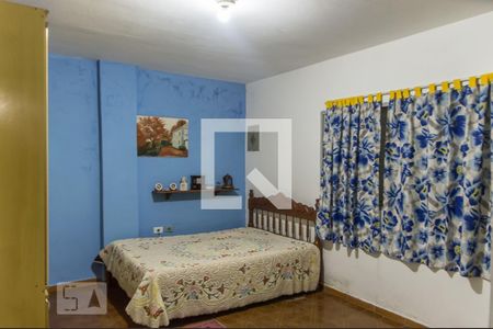 Casa à venda com 3 quartos, 300m² em Taboão, Diadema