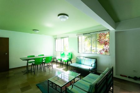Apartamento à venda com 45m², 2 quartos e 1 vaga Apartamento à venda com 45m², 2 quartos e 1 vagaÁrea comum - Salão de festas