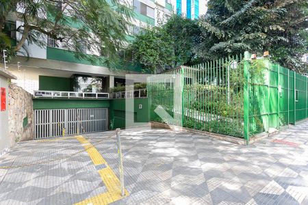 Apartamento à venda com 45m², 2 quartos e 1 vaga Apartamento à venda com 45m², 2 quartos e 1 vagaFachada